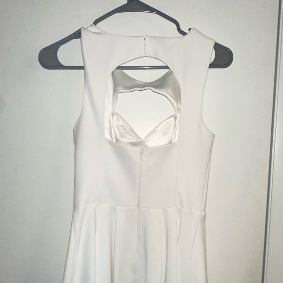 GUESS mini dress in white - Picture 4 of 5